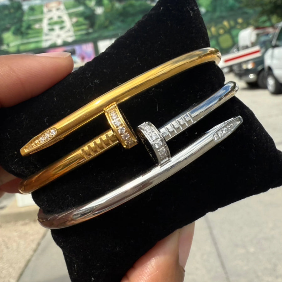 Nail bangle